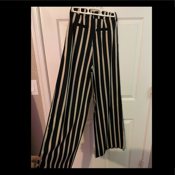 Fashion nova pants - Picture 2 of 2